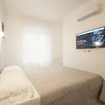 Edo Gallery Suites